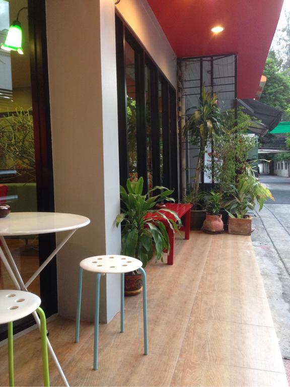 Baan Saladaeng Boutique Guesthouse Bangkok Esterno foto