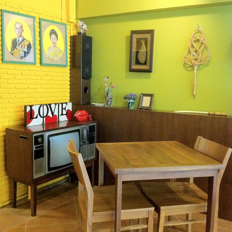Baan Saladaeng Boutique Guesthouse Bangkok Esterno foto